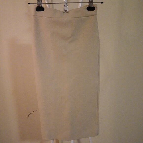 Aritzia Babaton Contour Beige Pencil Skirt in Size Extra Small - Picture 3 of 5